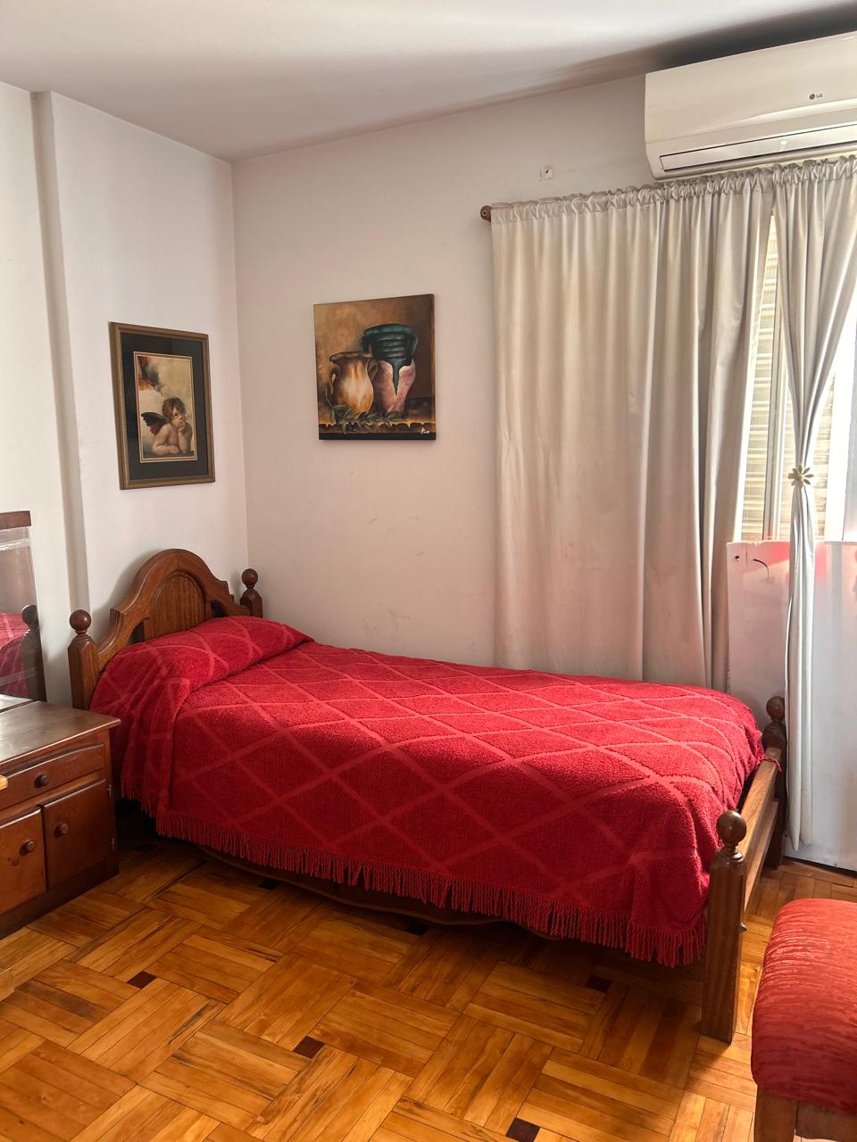 En venta dpto dos dorm con cochera. B Centro