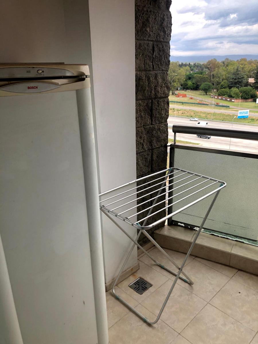 Departamento en ALQUILER 1 dorm Alto Villa Sol-amoblado