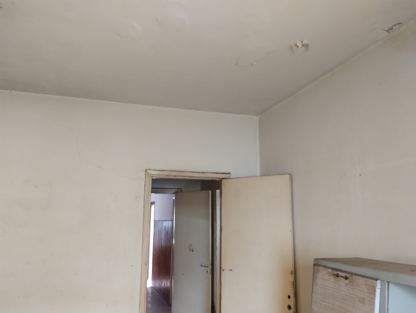 CASA EN VENTA- A RECICLAR- 2 DORMITORIOS- ALTO ALBERDI