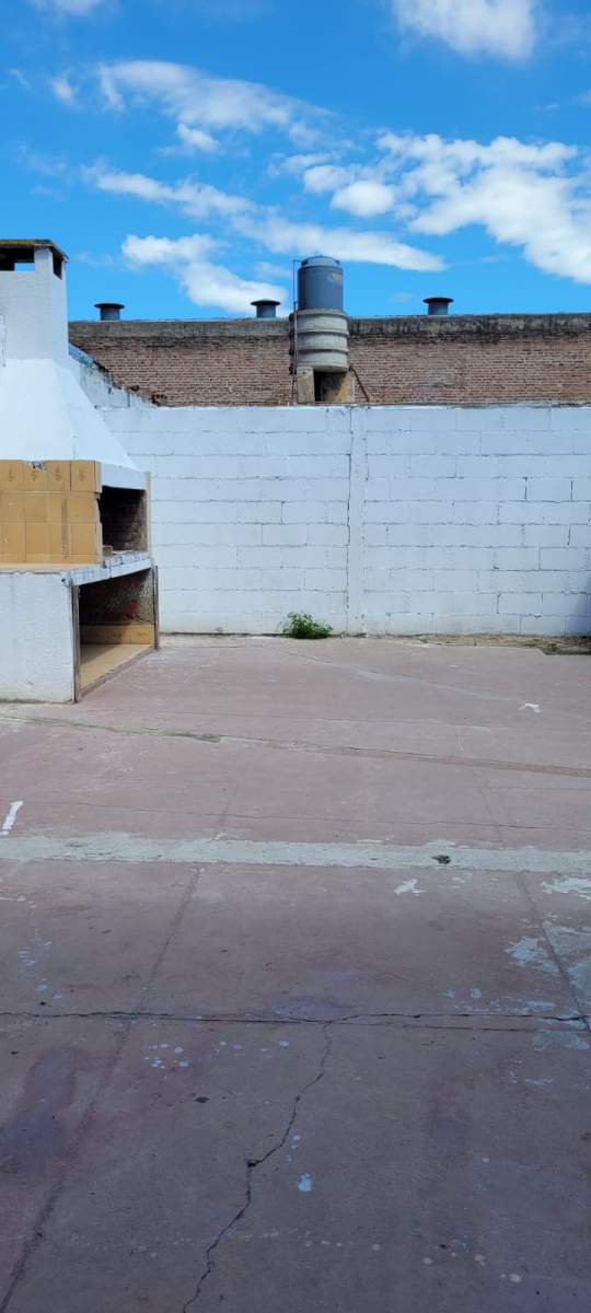 ALQUILER CASA EN B SAN MARTIN