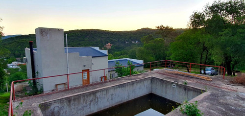 Casa En Venta De 2 Dorm En Río Ceballos - Calle Belgrano -