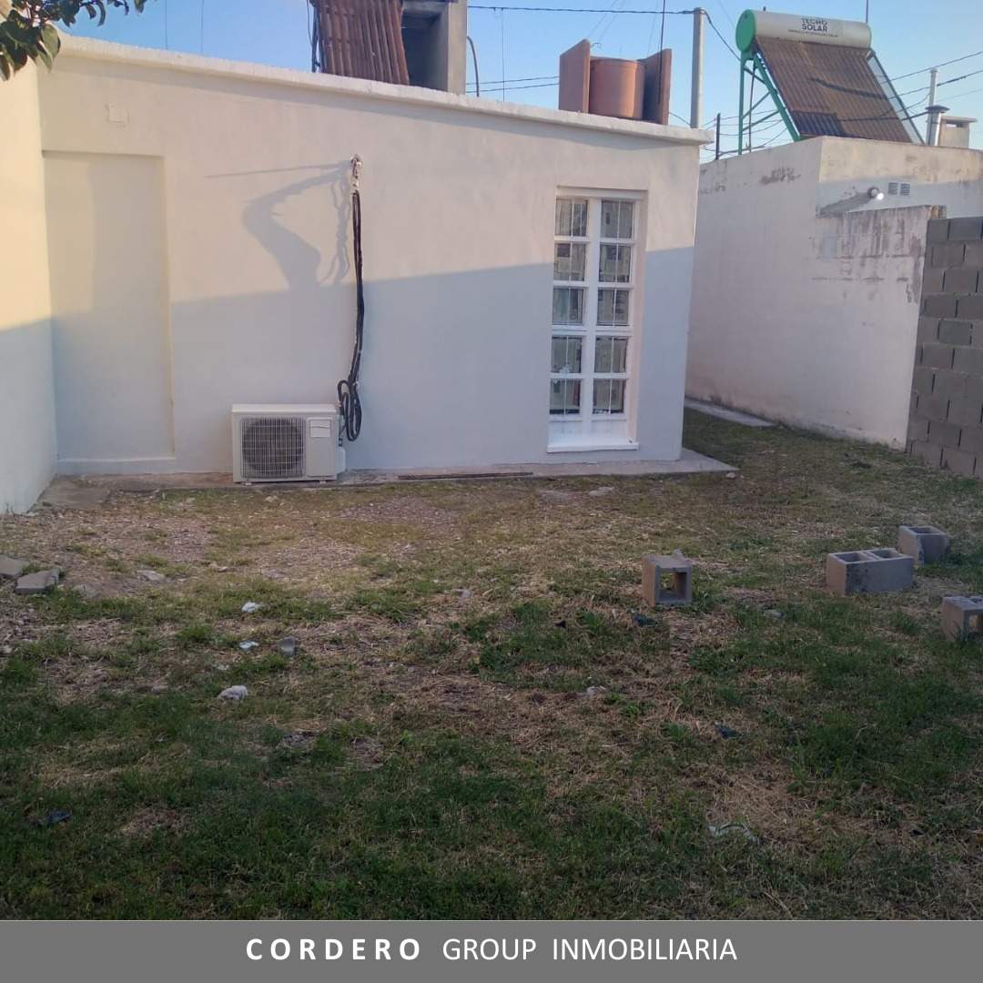 Alquilo casa 1 dorm. Barrio Carrara de Horizonte Norte.