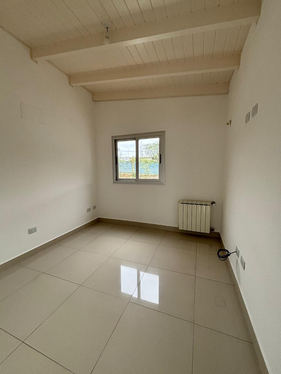 DUPLEX ALQUILER 2 DOR HOUSING MANANTIALES