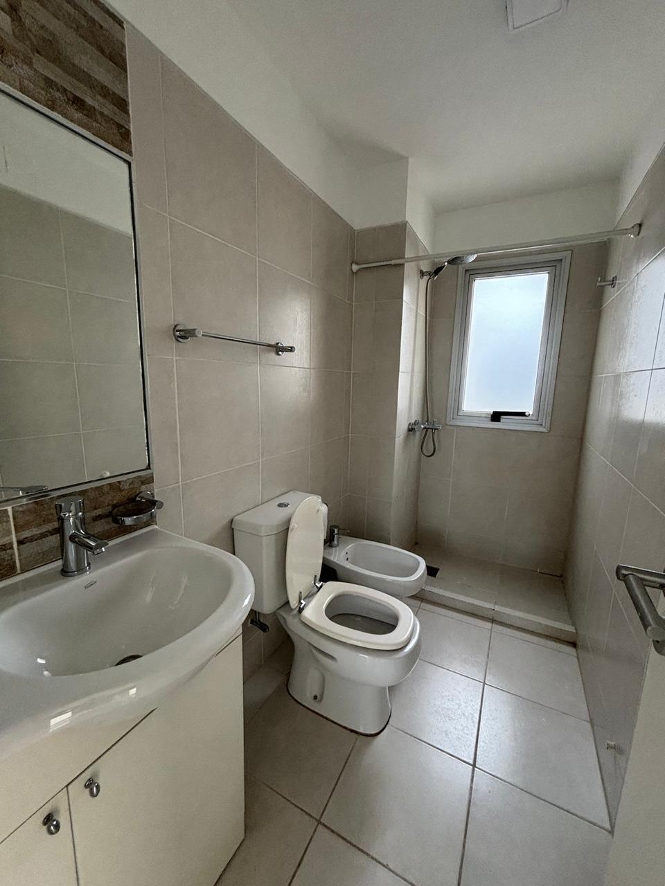 DUPLEX ALQUILER 2 DOR HOUSING MANANTIALES