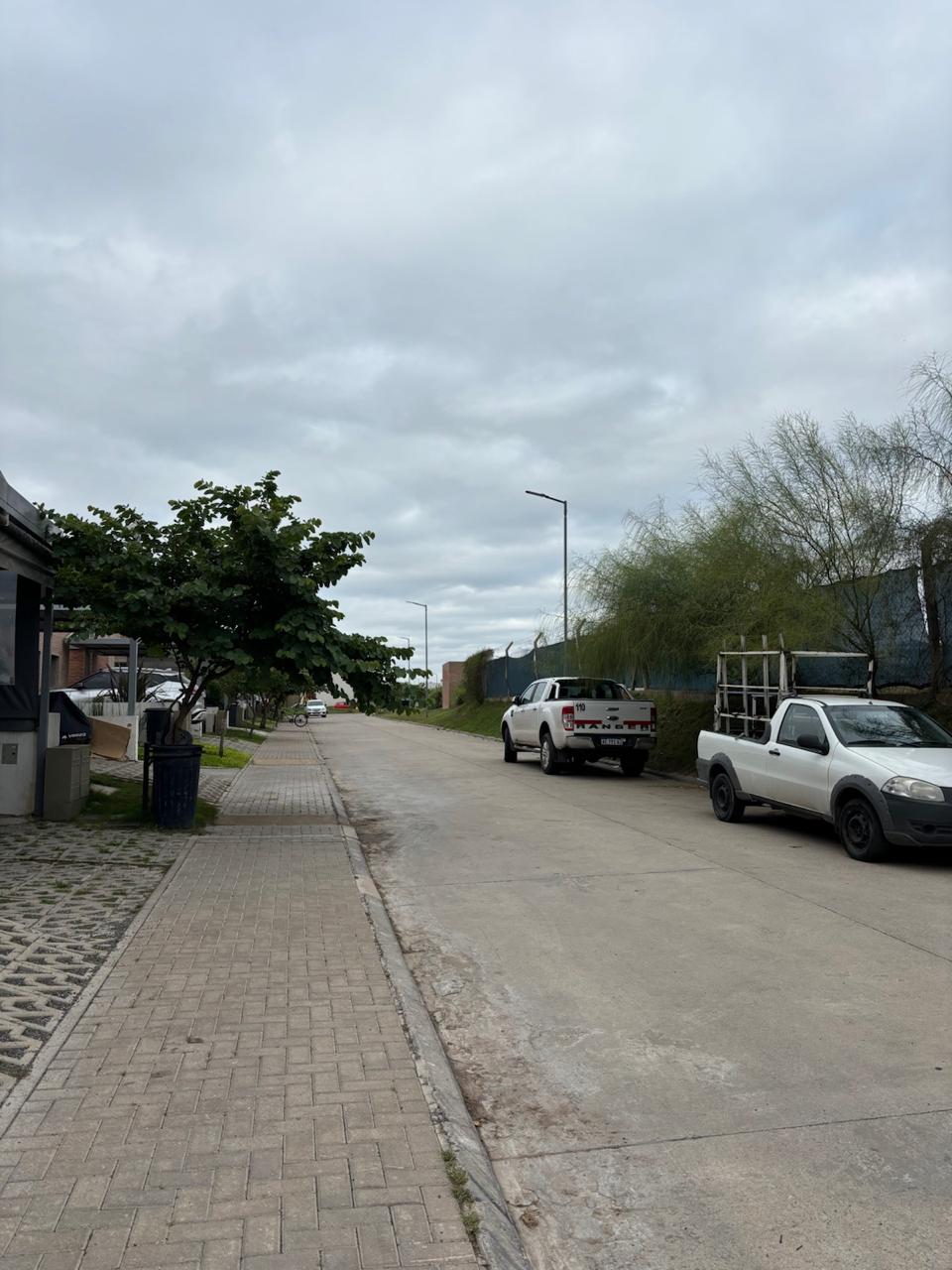 DUPLEX ALQUILER 2 DOR HOUSING MANANTIALES