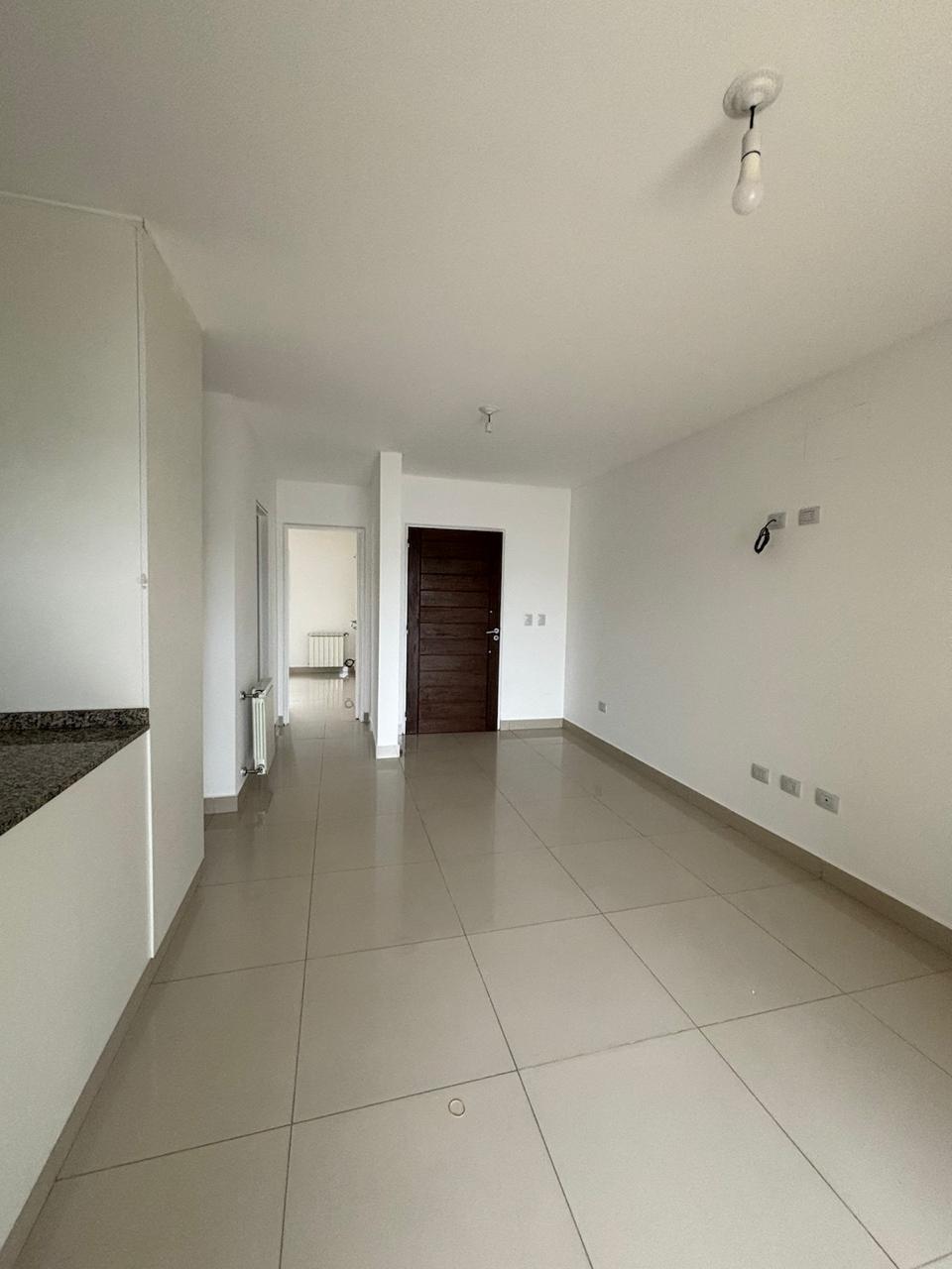 DUPLEX ALQUILER 2 DOR HOUSING MANANTIALES