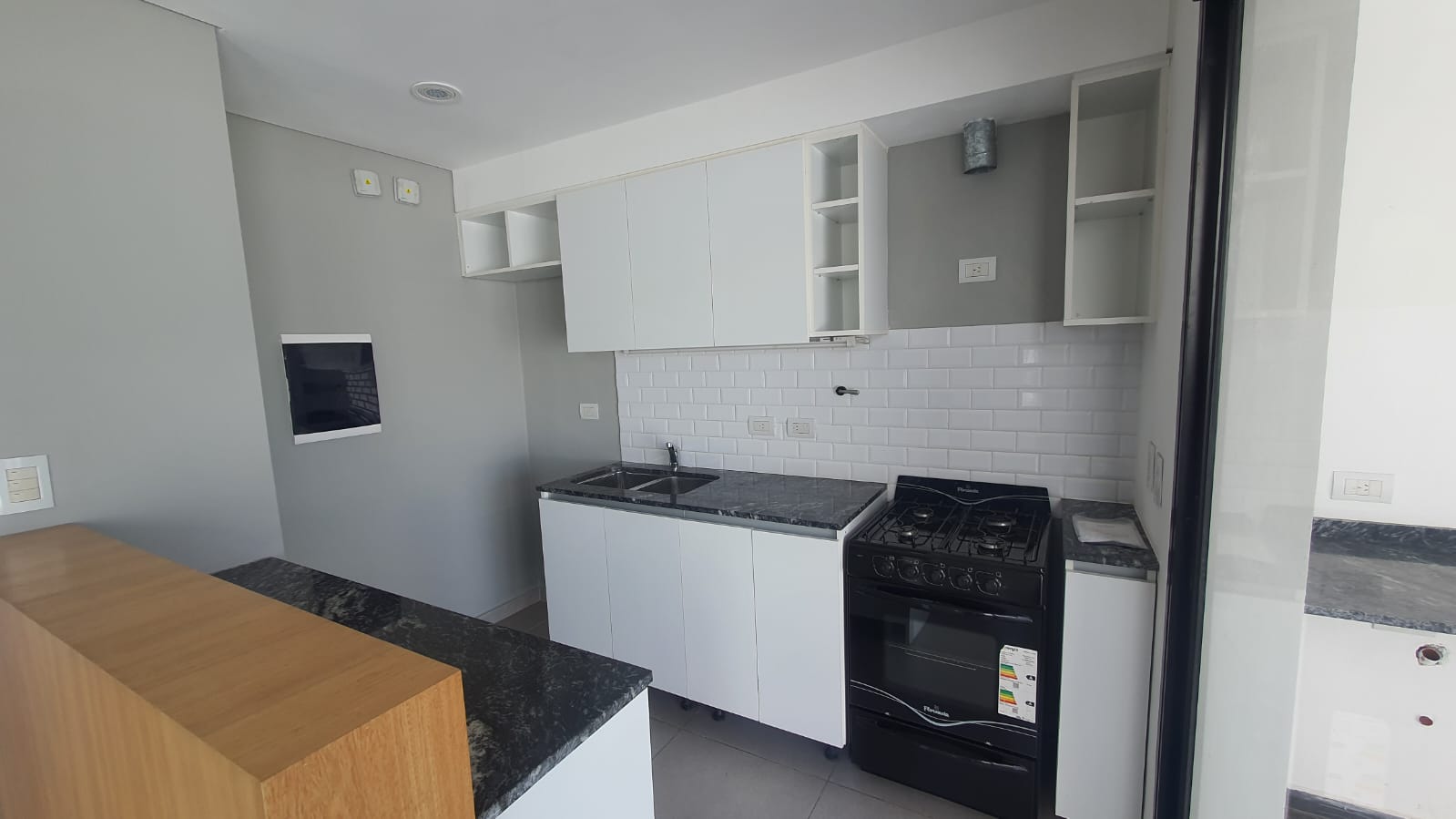 DUPLEX ALQUILER 2 DOR HOUSING MANANTIALES