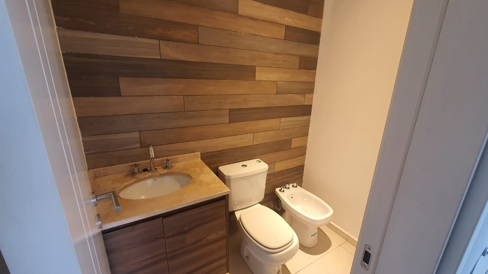 DUPLEX ALQUILER 2 DOR HOUSING MANANTIALES