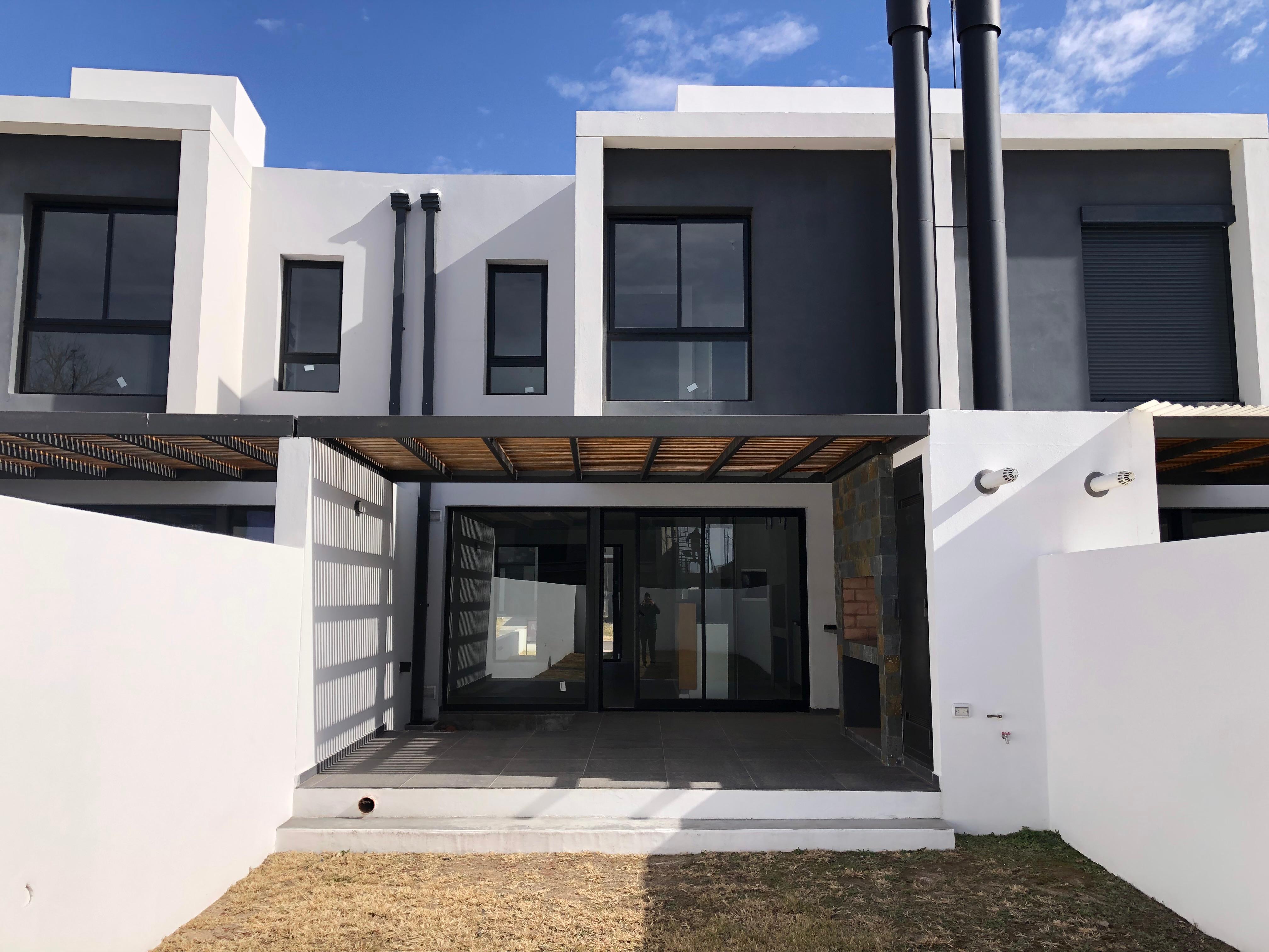 DUPLEX ALQUILER 2 DOR HOUSING MANANTIALES