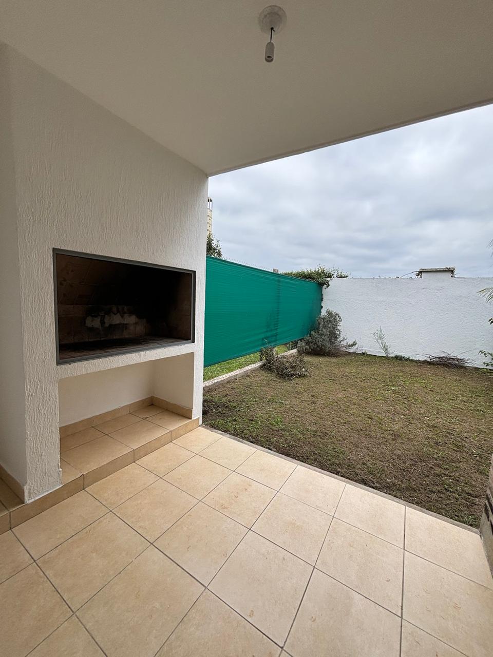 DUPLEX ALQUILER 2 DOR HOUSING MANANTIALES