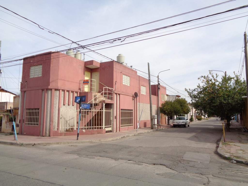 Barrio Villa Páez - Departamento Externo de 1 Dormitorio, Amplio y Luminoso. Sin Expensas Comunes y con Impuestos Bajos