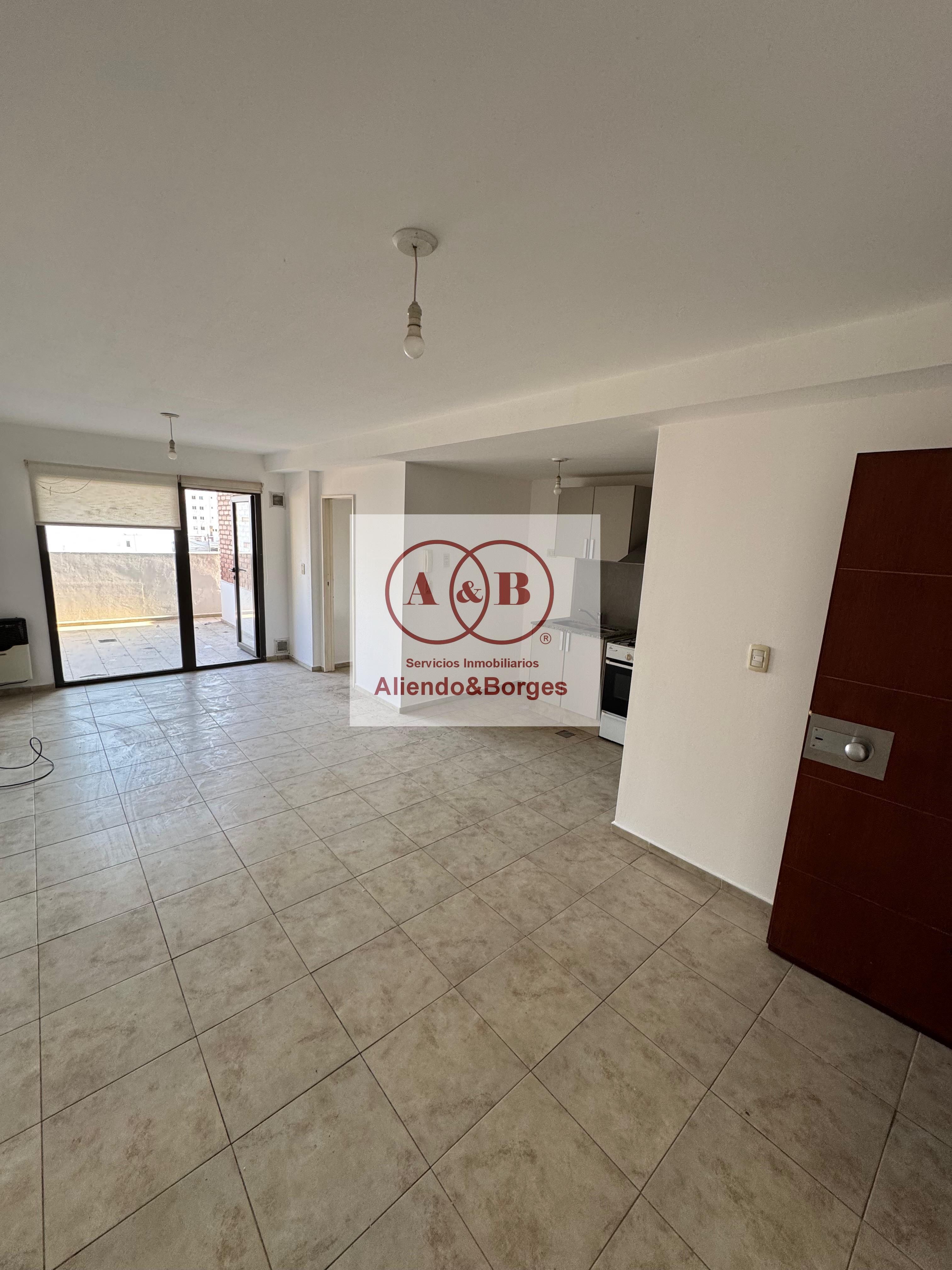 VENDEMOS DEPARTAMENTO CON BALCÓN Y COCHERA ZONA CENTRO, RÍO CUARTO, CÓRDOBA