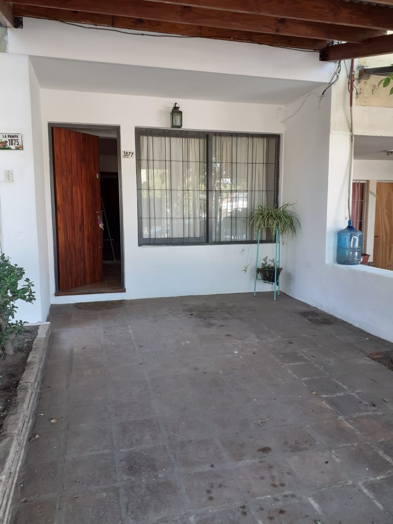 Dúplex con Patio, Cochera y Asador  Excelente Ubicación ¡Sin Expensas!