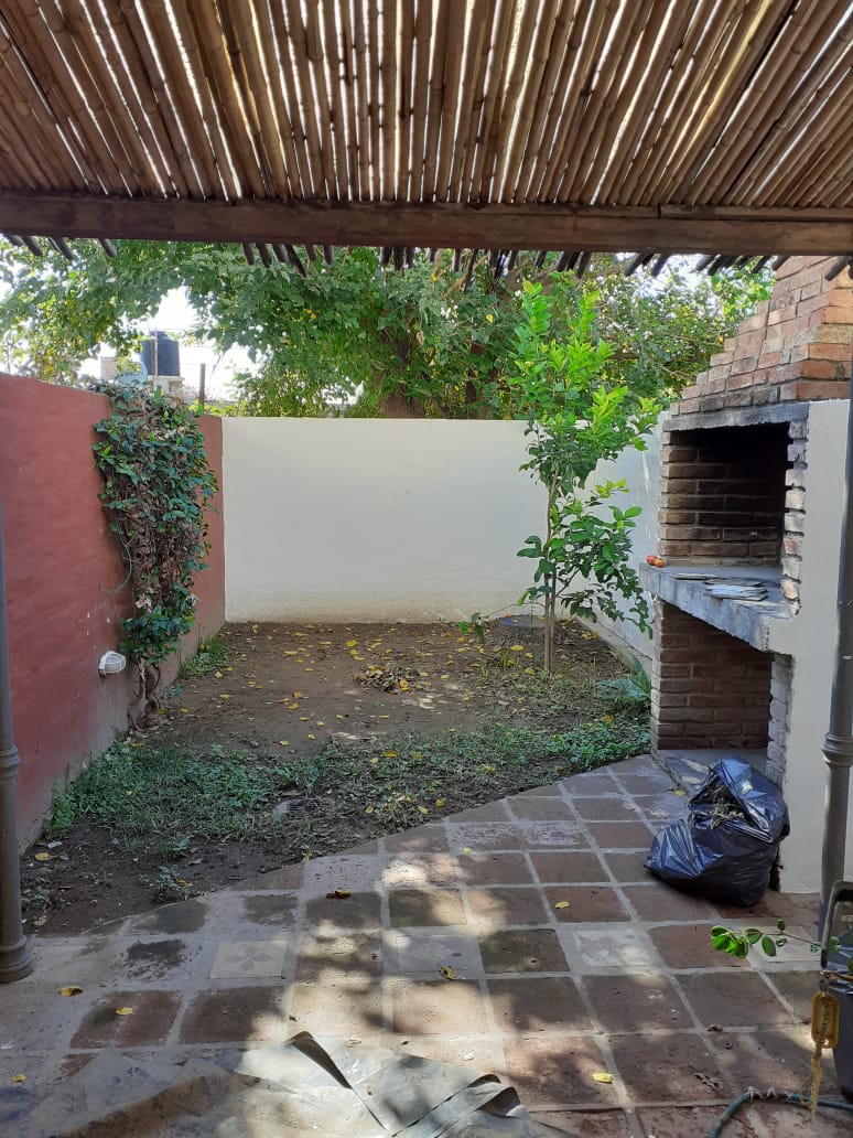 Dúplex con Patio, Cochera y Asador  Excelente Ubicación ¡Sin Expensas!