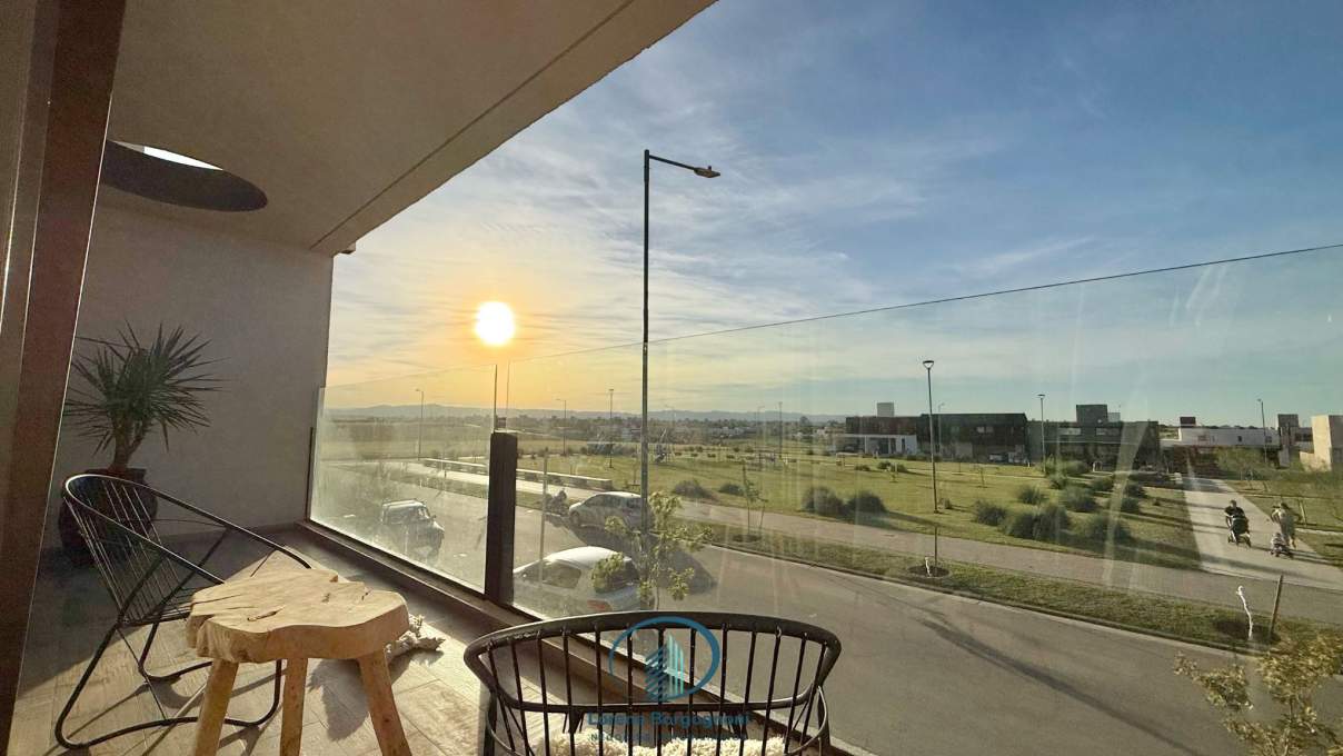 DUPLEX PREMIUM TERRAZAS DE MANANTIALES 3D3B C PILETA