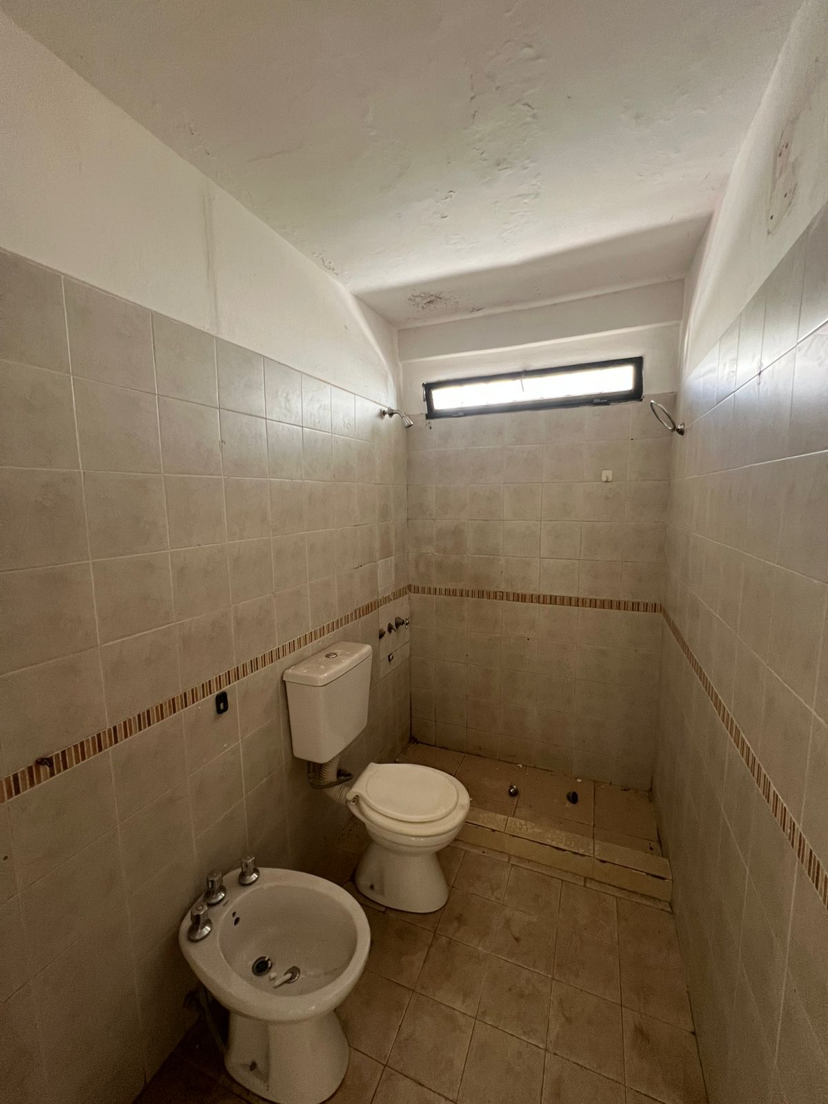 CASA EN VENTA BARRIO PARQUE VELEZ SARSFIELD  - IDEAL PARA RENTA