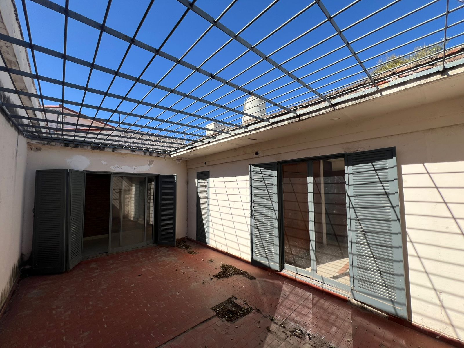 CASA EN VENTA BARRIO PARQUE VELEZ SARSFIELD  - IDEAL PARA RENTA