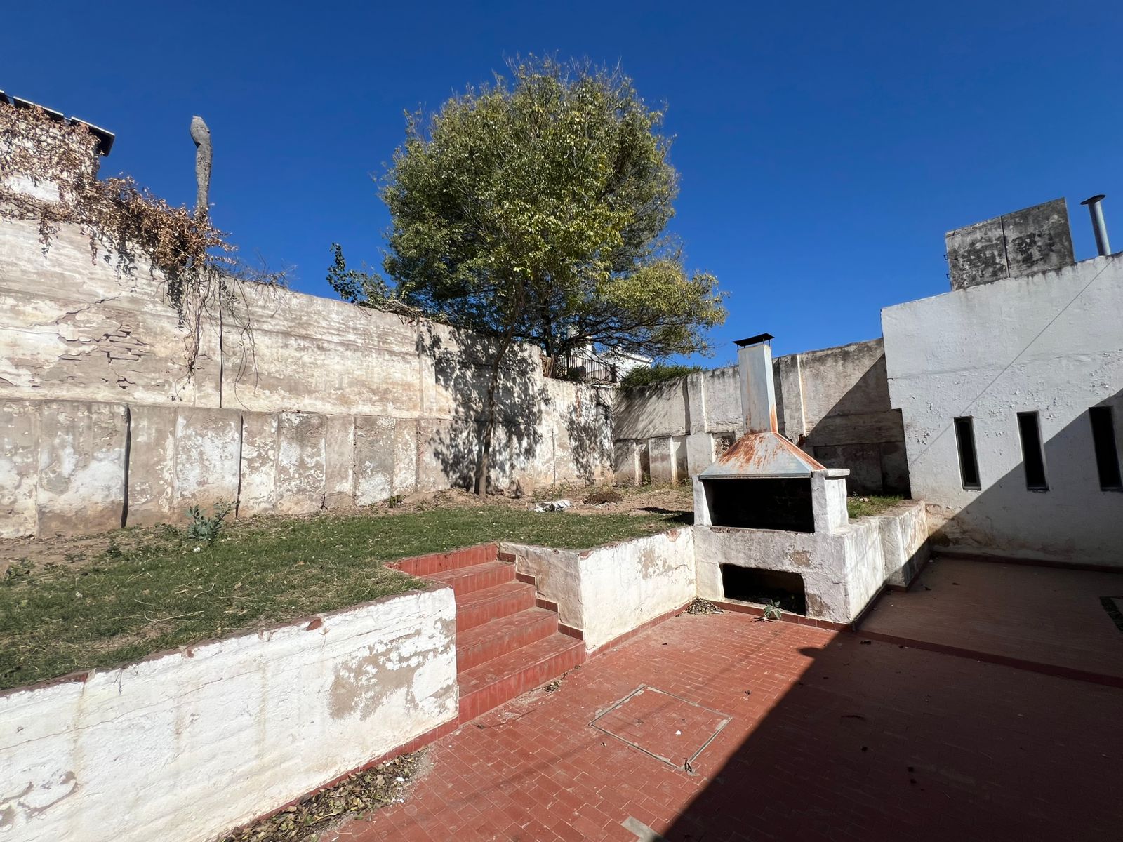 CASA EN VENTA BARRIO PARQUE VELEZ SARSFIELD  - IDEAL PARA RENTA