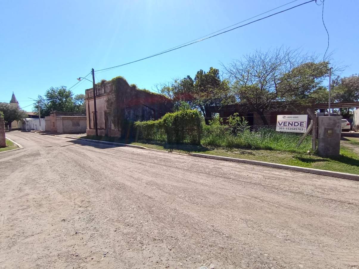 SE VENDE CASA CON GRAN TERRENO EN TINOCO