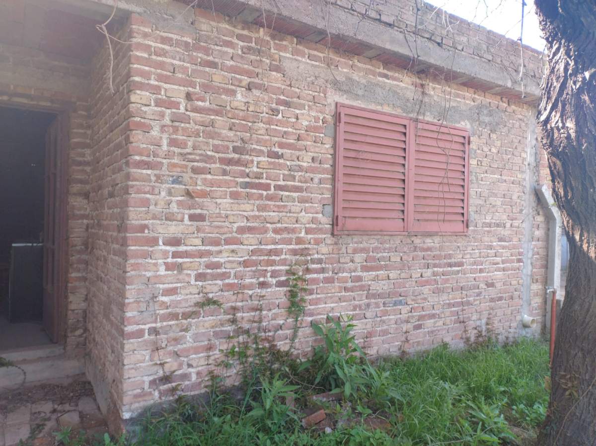 SE VENDE CASA CON GRAN TERRENO EN TINOCO