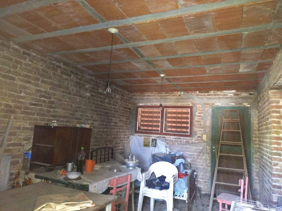 SE VENDE CASA CON GRAN TERRENO EN TINOCO
