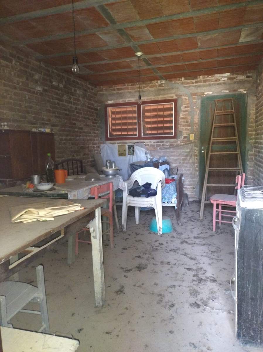 SE VENDE CASA CON GRAN TERRENO EN TINOCO