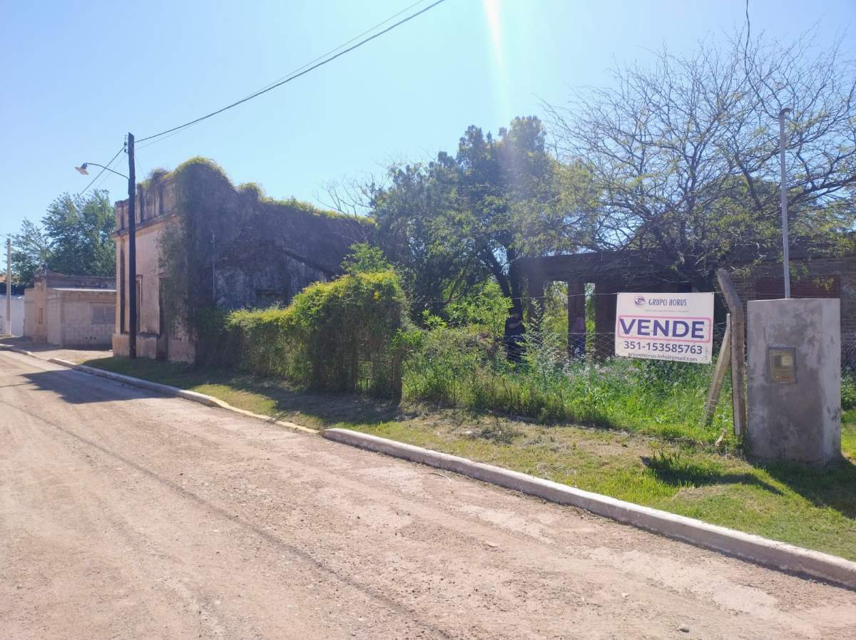 SE VENDE CASA CON GRAN TERRENO EN TINOCO
