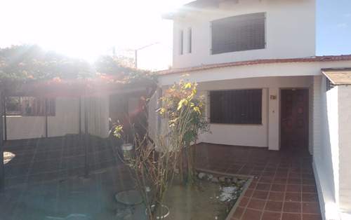 CASA EN VENTA EN PARQUE HORIZONTE, 3 DORM. 3 BÑOS.