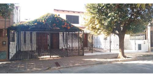 CASA EN VENTA EN PARQUE HORIZONTE, 3 DORM. 3 BÑOS.