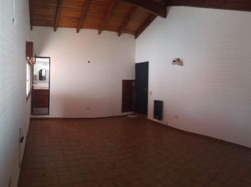 CASA EN VENTA EN PARQUE HORIZONTE, 3 DORM. 3 BÑOS.