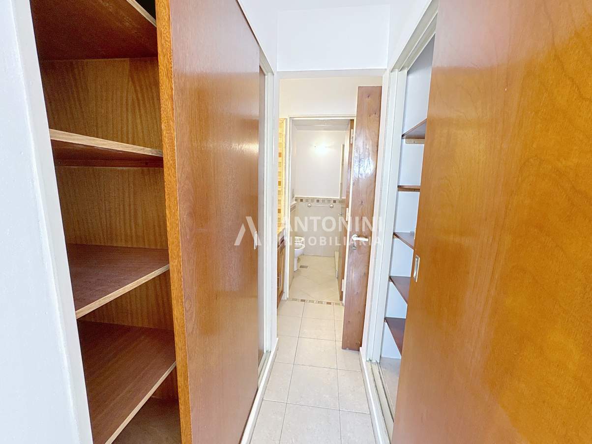 Depto. en Venta de 3 Dormitorios en Cofico Piso 15 Exc Vistas mejor Zona