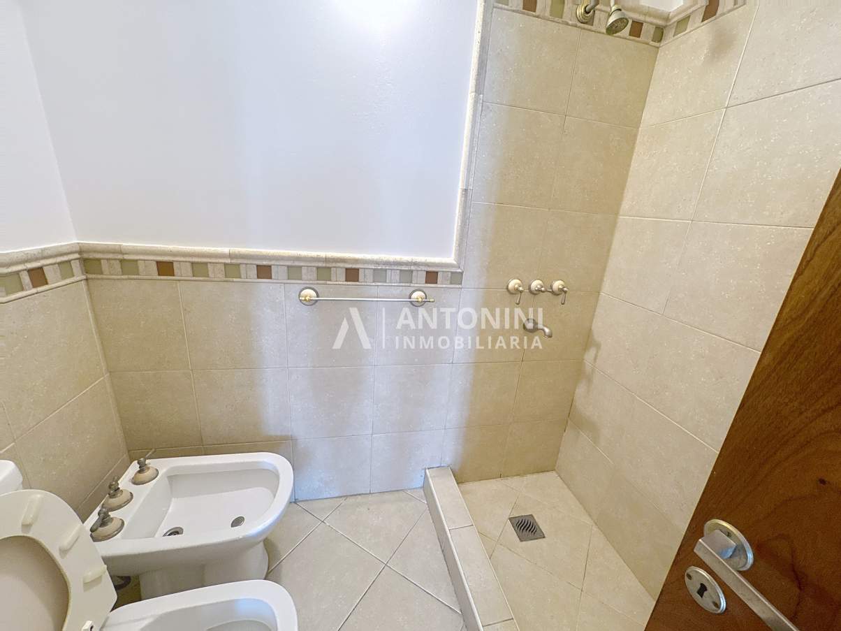 Depto. en Venta de 3 Dormitorios en Cofico Piso 15 Exc Vistas mejor Zona