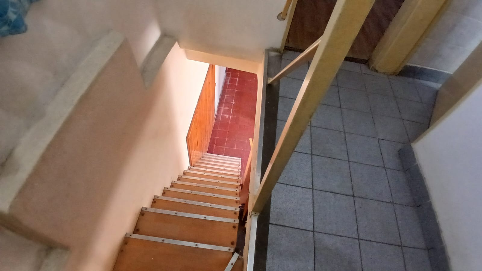 VENTA DEPARTAMENTO  ALTO ALBERDI: Alte. Guillermo Brown 584.  A refaccionar.