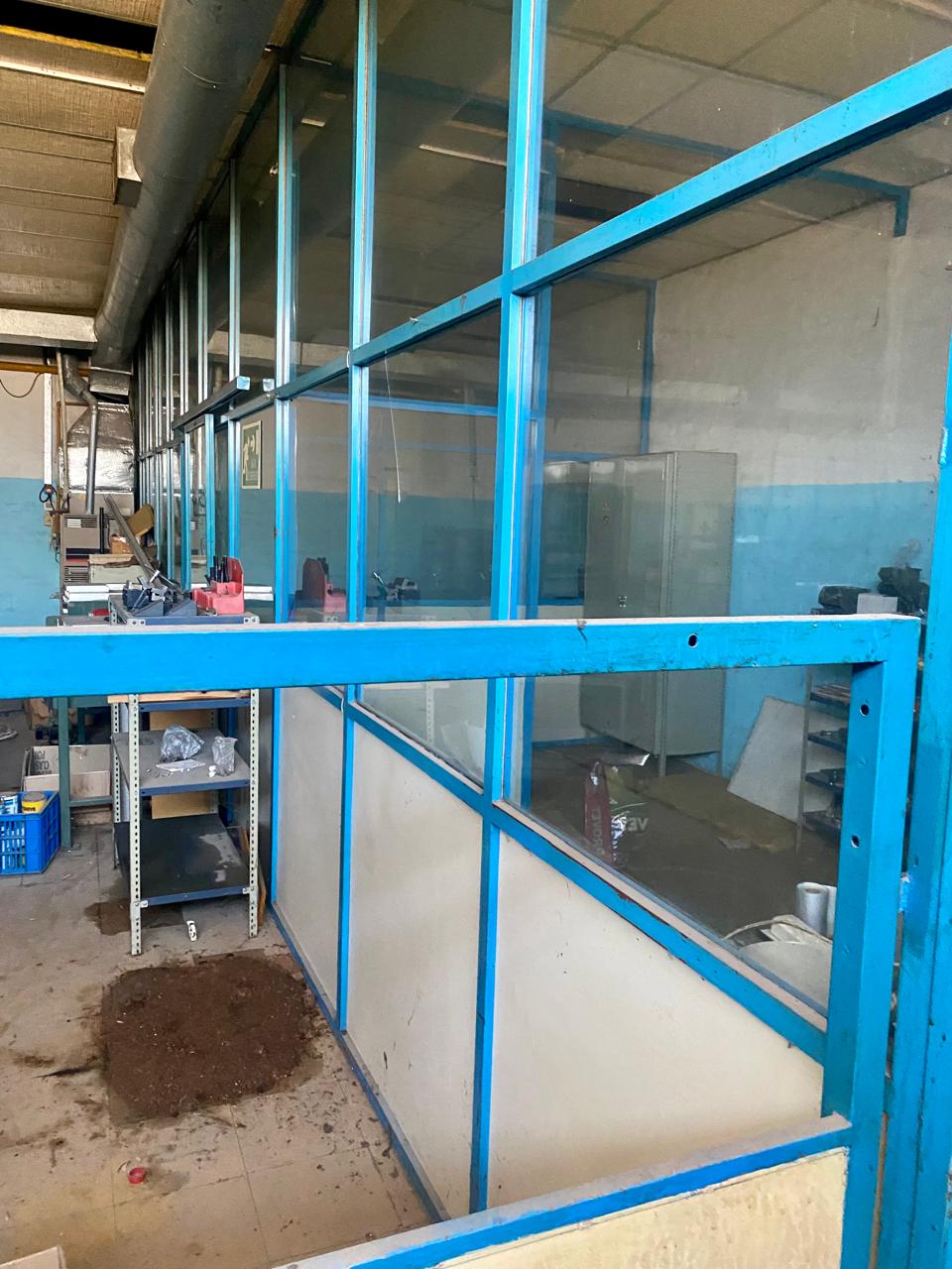 vendo fabrica en Av jJapon excelente ubicación y precio