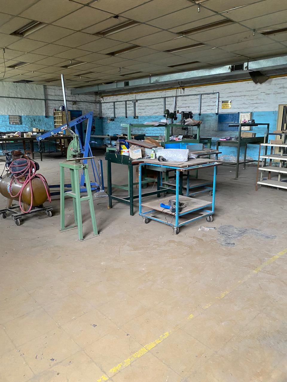 vendo fabrica en Av jJapon excelente ubicación y precio