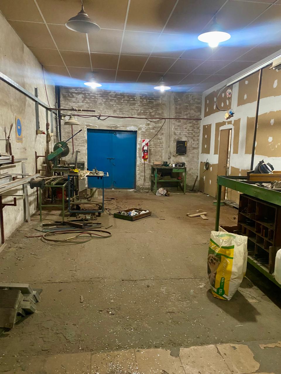 vendo fabrica en Av jJapon excelente ubicación y precio