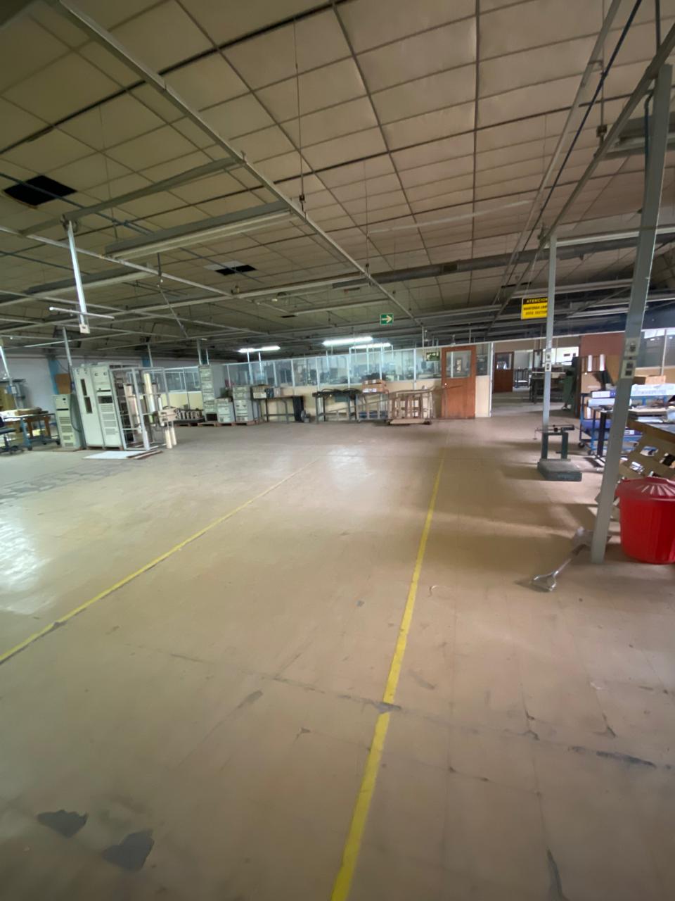 vendo fabrica en Av jJapon excelente ubicación y precio