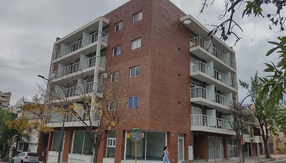 Vendo Local Comercial en Nueva Córdoba ( con renta vigente)