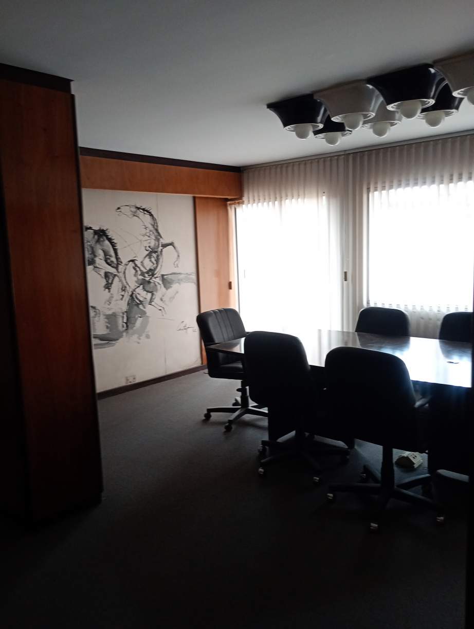 Importante piso oficinas 600 m en pleno ctro z peatonal de Córdoba - Expensas bajas