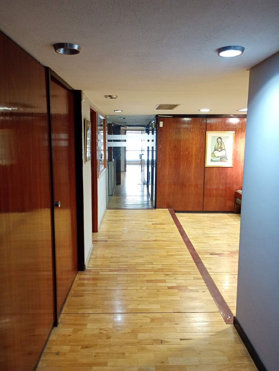 Importante piso oficinas 600 m en pleno ctro z peatonal de Córdoba - Expensas bajas