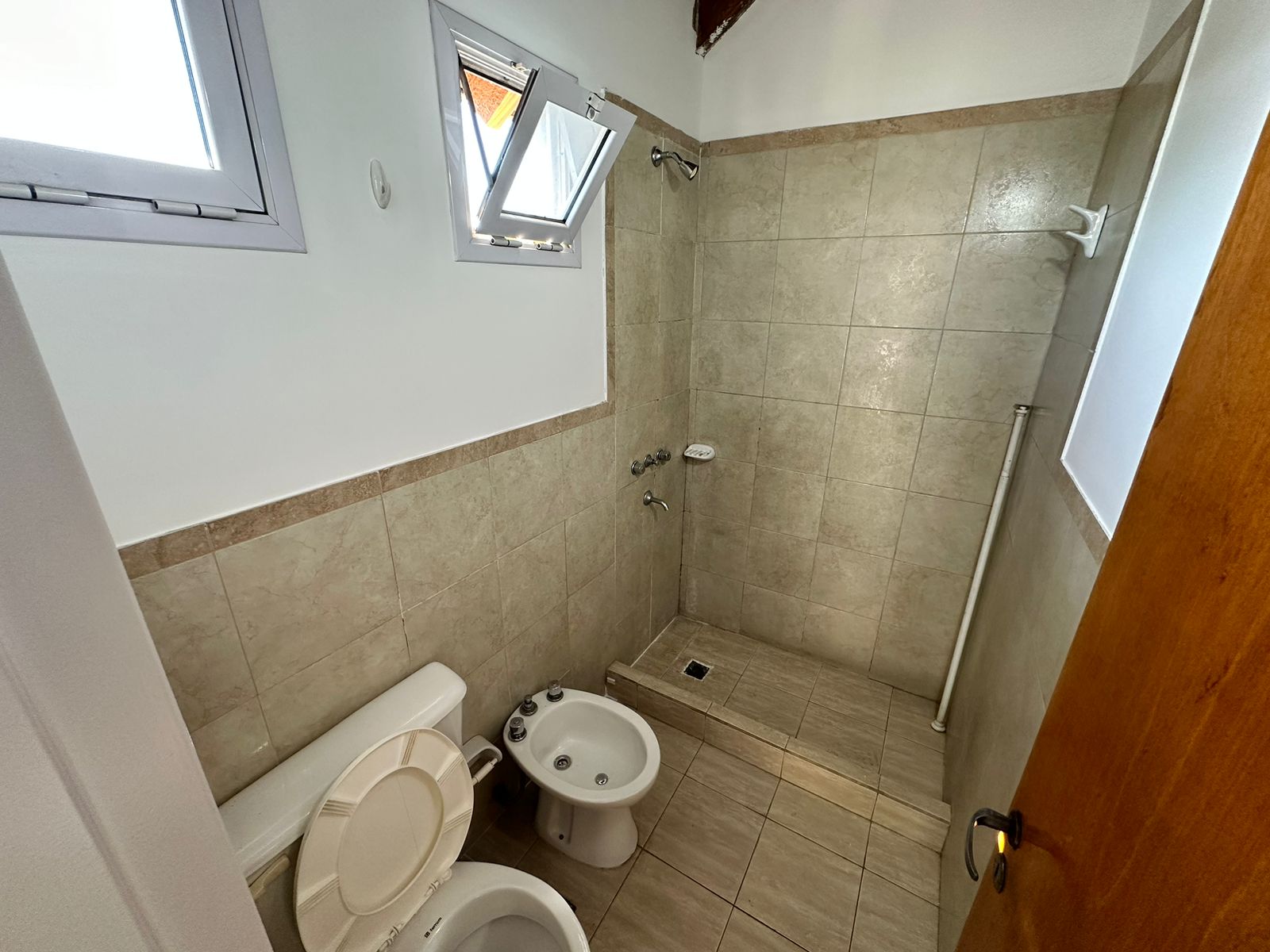 Duplex en ALQUILER zona sur 3 dormitorios