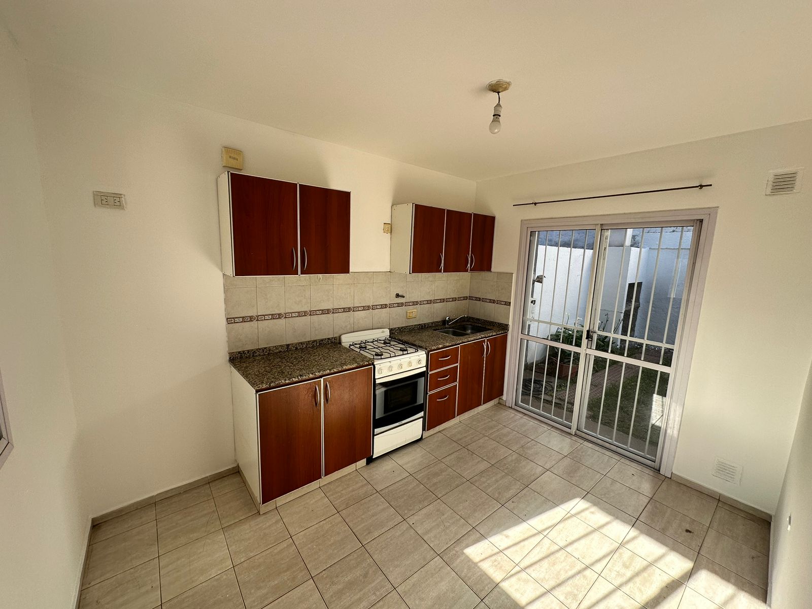 Duplex en ALQUILER zona sur 3 dormitorios