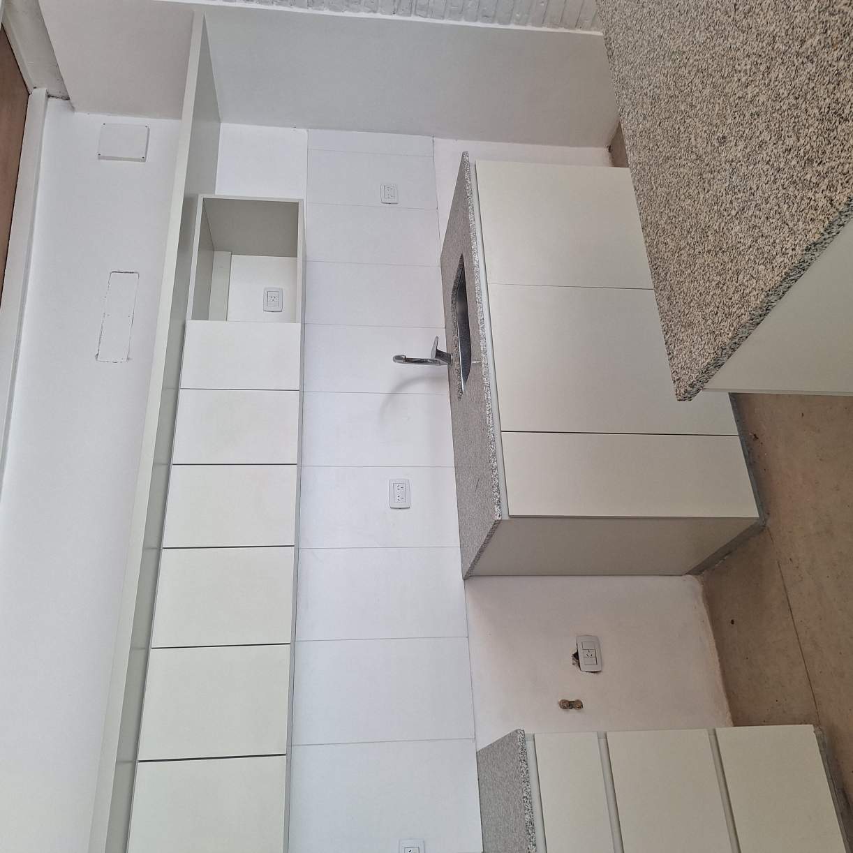 CASA EN VENTA (A ESTRENAR)