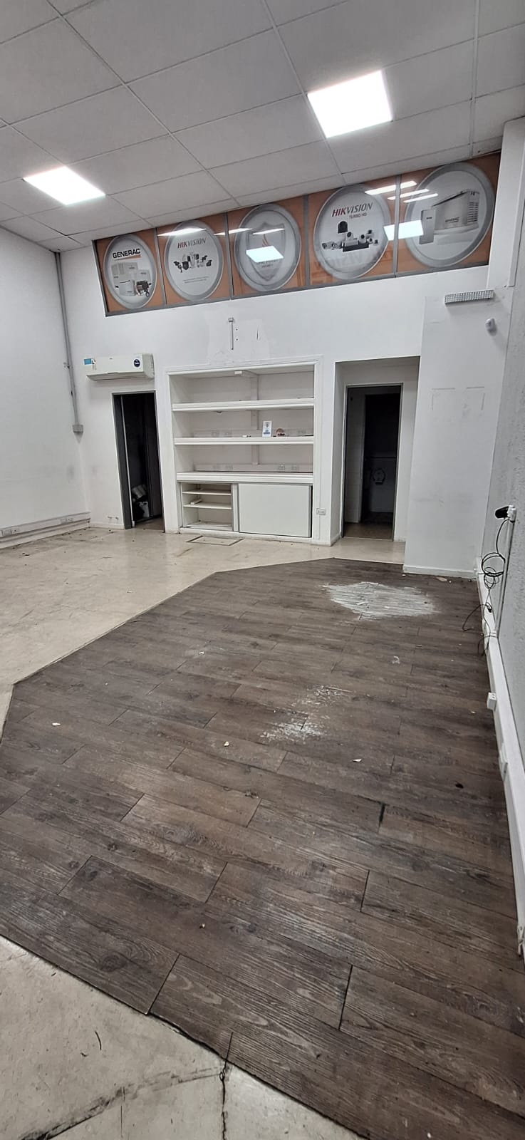 ALQ. LOCAL COMERCIAL- ALBERDI- SANTA ROSA 1200- AMPLIO