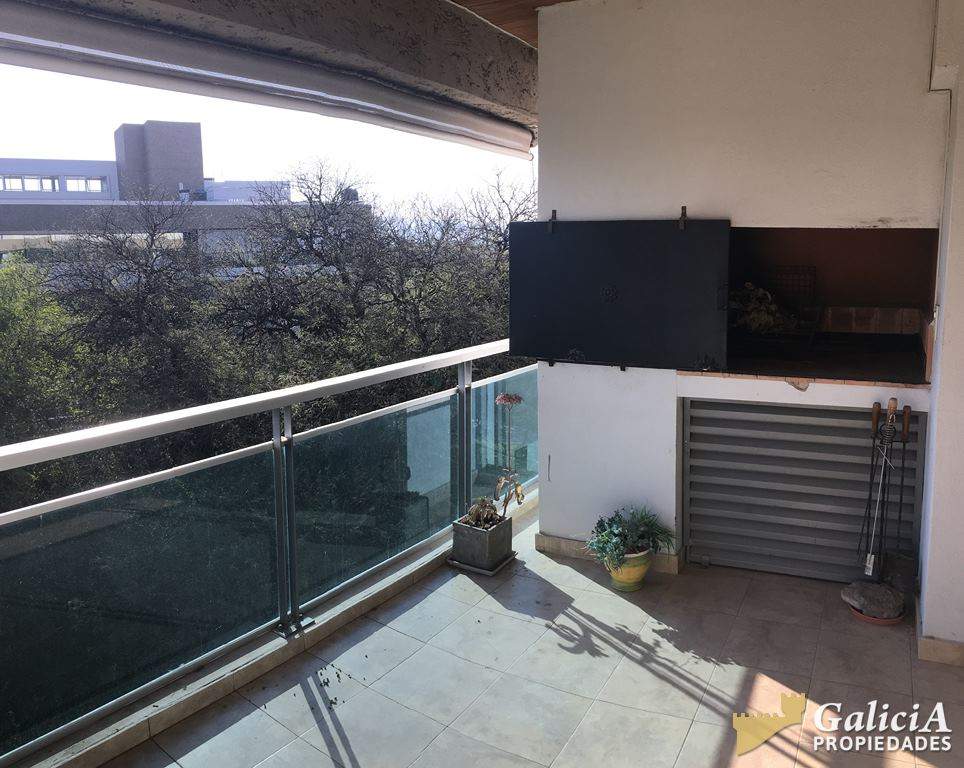 Lujos Depto 3 dorm ccochera - Vilanova - Va Belgrano