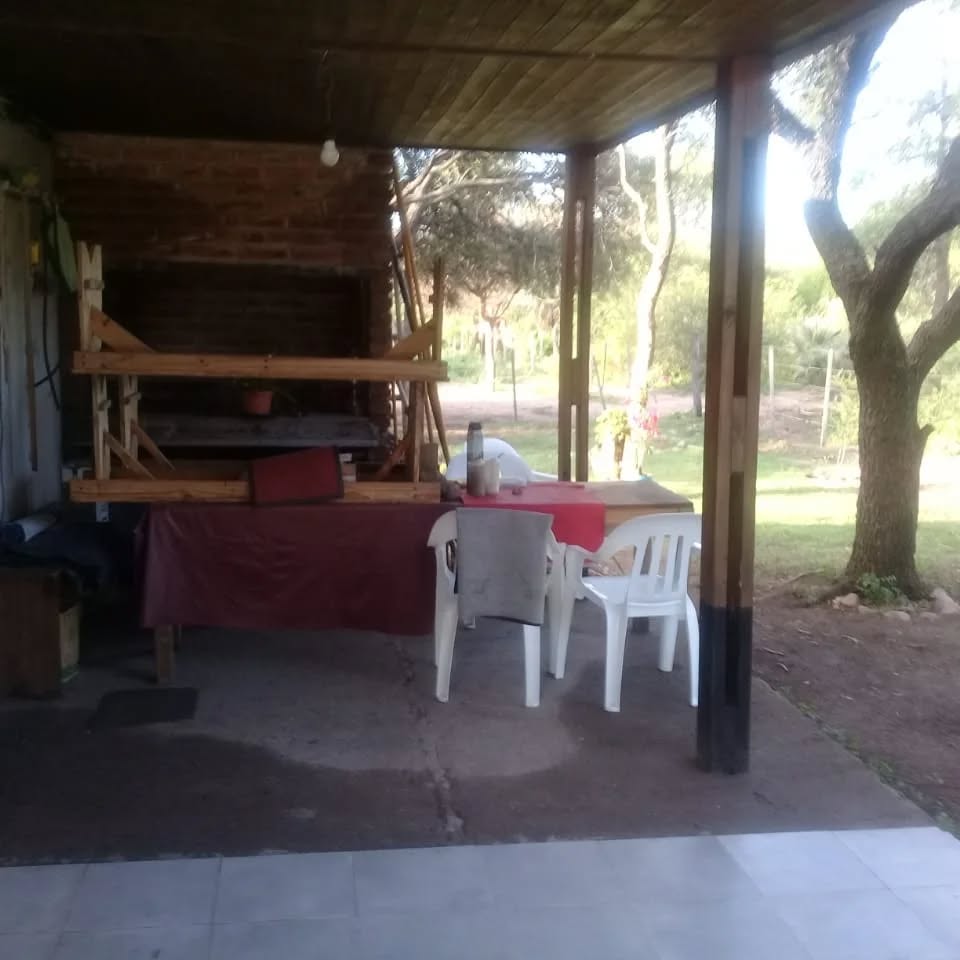 VENTA CASA PREMOLDEADA- TERRENO 1200 M2-CHARBONIER-CORDOBA