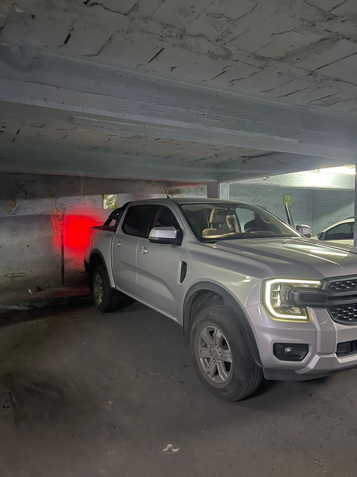 ALQUILAMOS  OFICINA CON COCHERA Y TERRAZA  INCREIBLE UBICACION