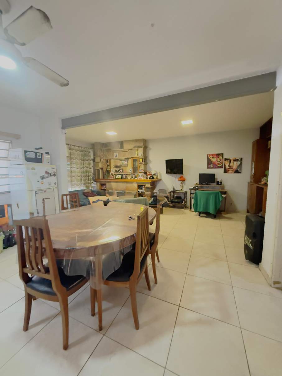 VENTA CASA 3 DORM. CON PATIO Y PISCINA B COLÓN CÓRDOBA