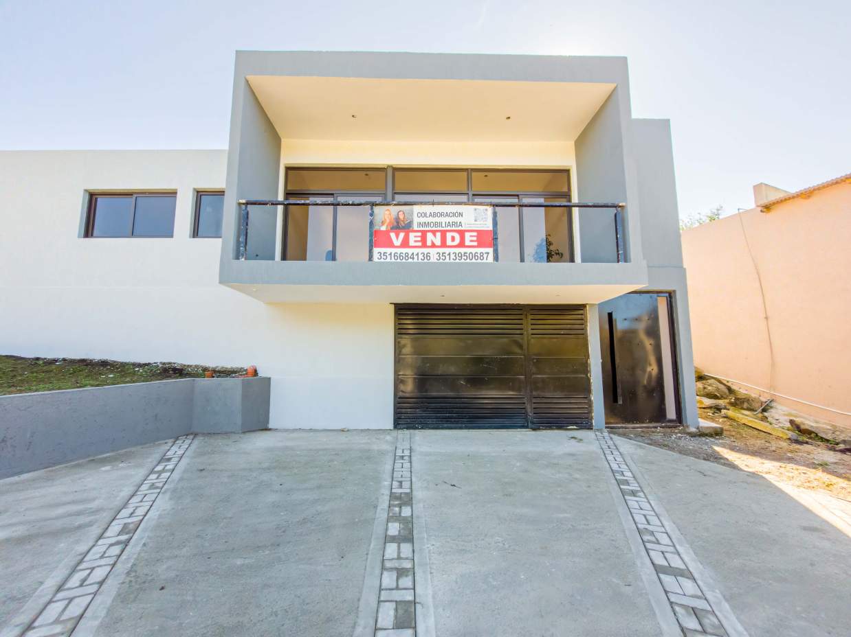 VENTA CASA ESTRENAR 3 DORM. B BALCONES PLAYA ORO