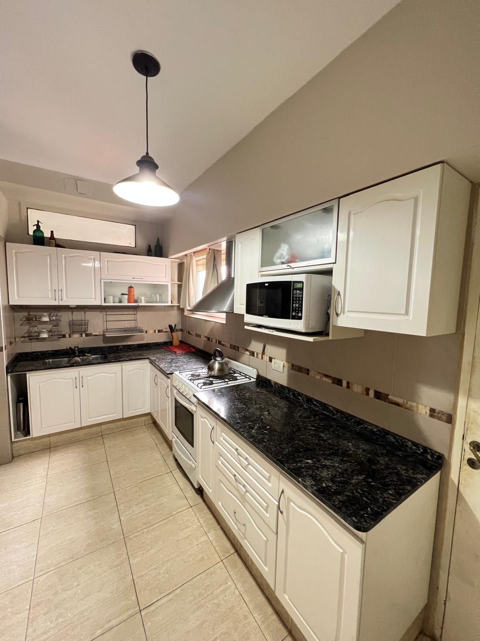 PISO EN VENTA BARRIO CENTRO CON COCHERA- APPTO CREDITO BANCOR.